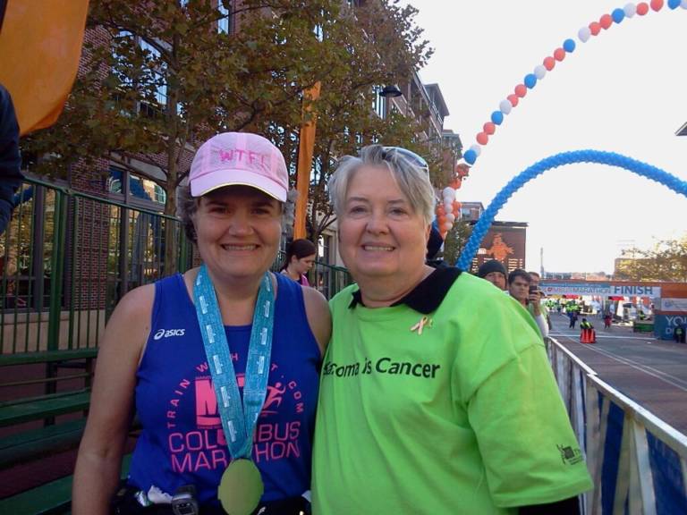 Private Runner Nita Sweeney and her sister Amy Ax